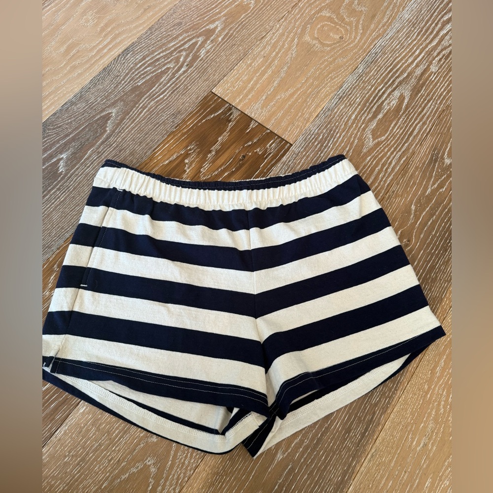 Perfectwhitetee Liz Tennessee Short in Natural & Navy Stripe NWT - Picture 6 of 12